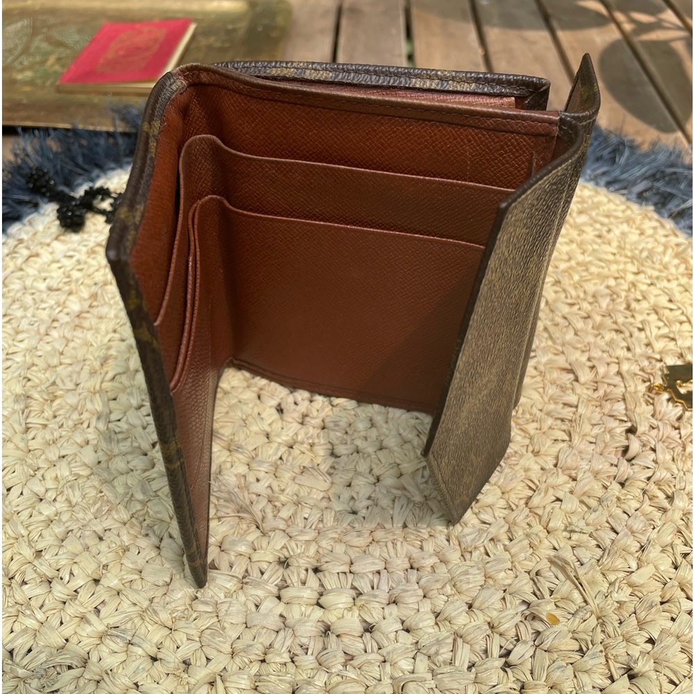 1991 Louis Vuitton Elise wallet - Picture 5 of 12